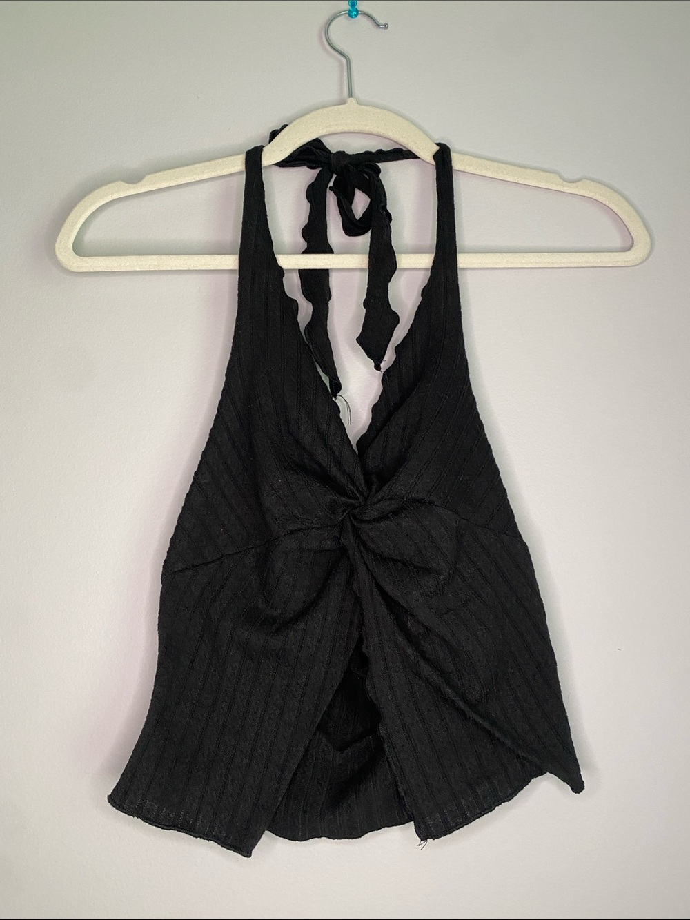 Ribbed Knot-Front Halter Top - Black